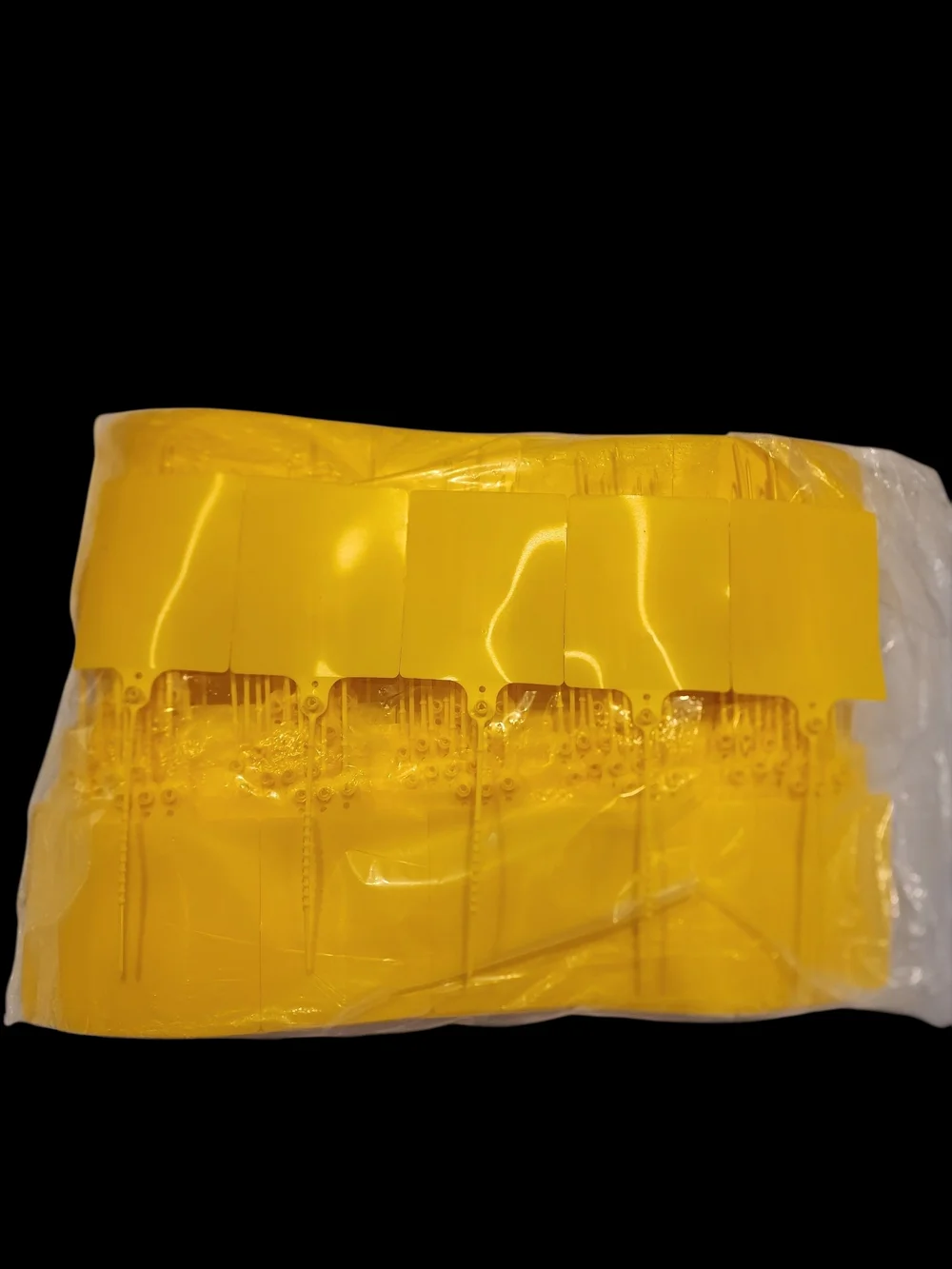 Youyole 200 Pieces Plastic Tags Waterproof Plastic Seal Shipping Tags, NEW